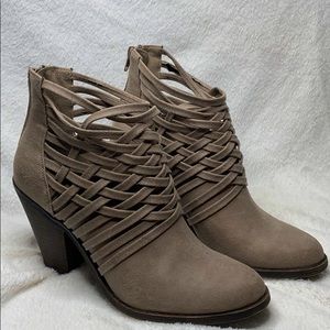 GREAT CONDITION Block Heeled Boots